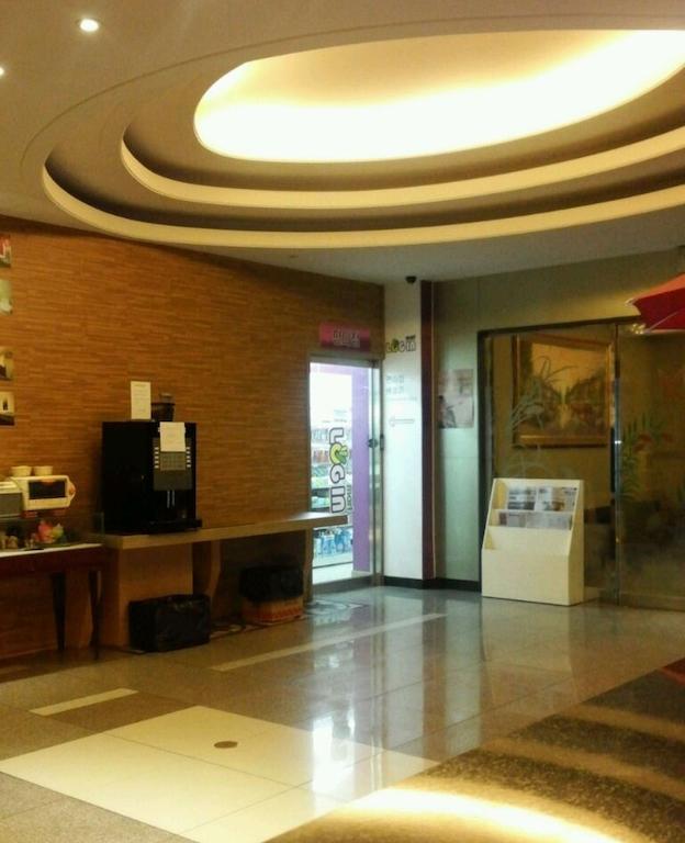 Nice Hotel Uijeongbu Exteriör bild